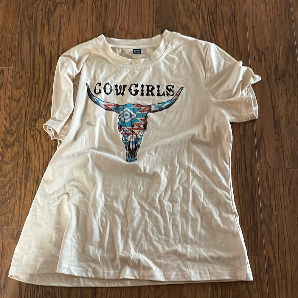 Women’s tshirt